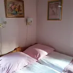 Homestay Contra *