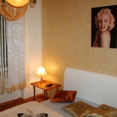 Quarto em Acomodações Particulares Contra