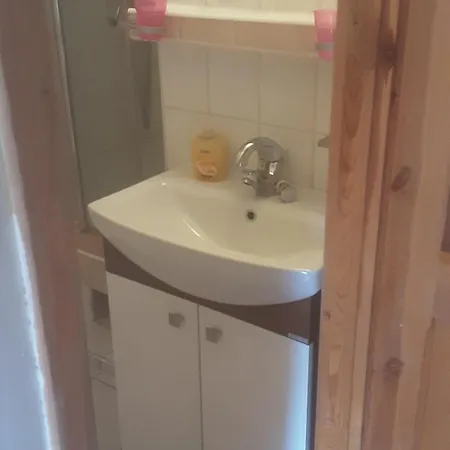 Contra Quarto em Acomodações Particulares *