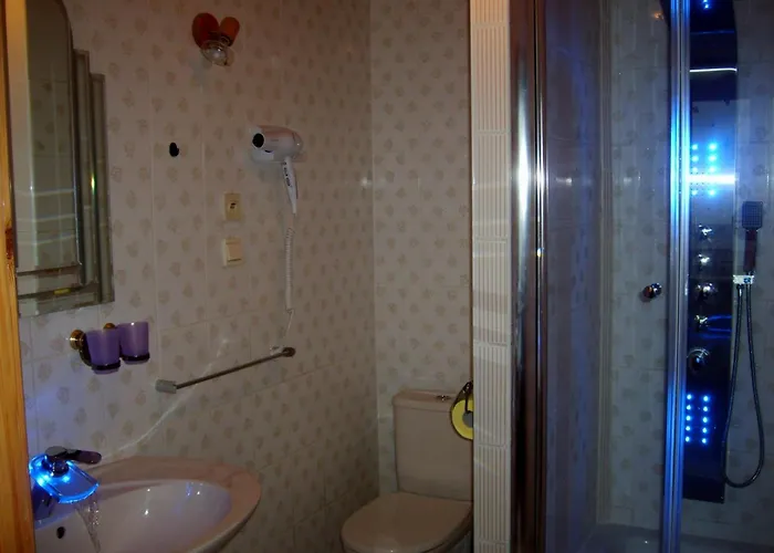 Habitación en casa particular Contra *