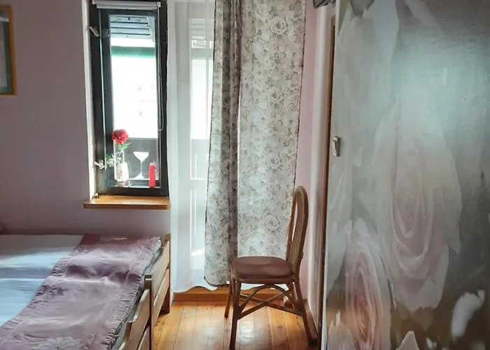 Habitación en casa particular Contra *